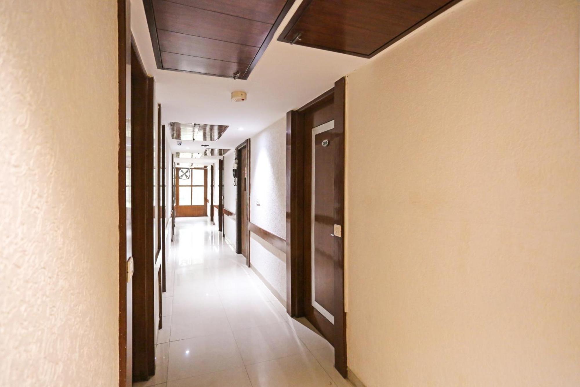 Hotel Silky Palace Near Igi Airportt New Delhi Exterior foto