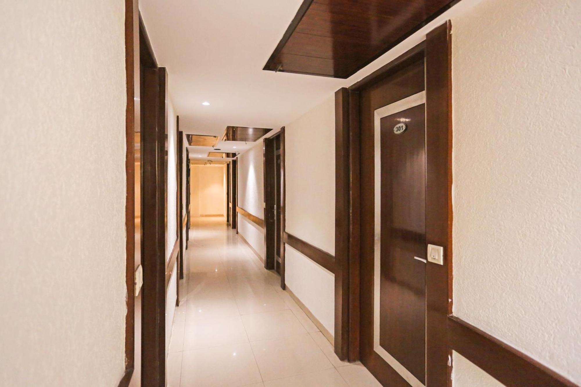 Hotel Silky Palace Near Igi Airportt New Delhi Exterior foto