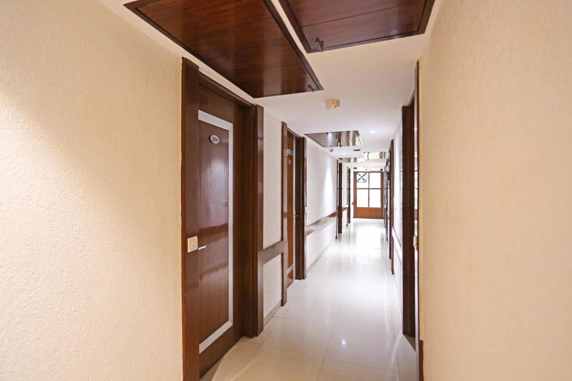 Hotel Silky Palace Near Igi Airportt New Delhi Exterior foto
