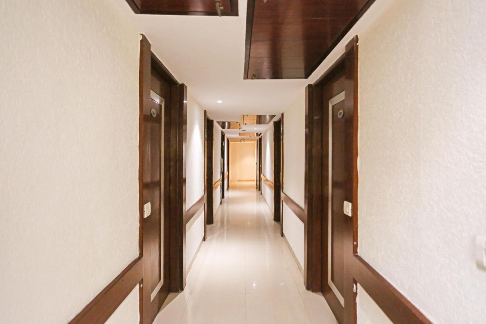 Hotel Silky Palace Near Igi Airportt New Delhi Exterior foto
