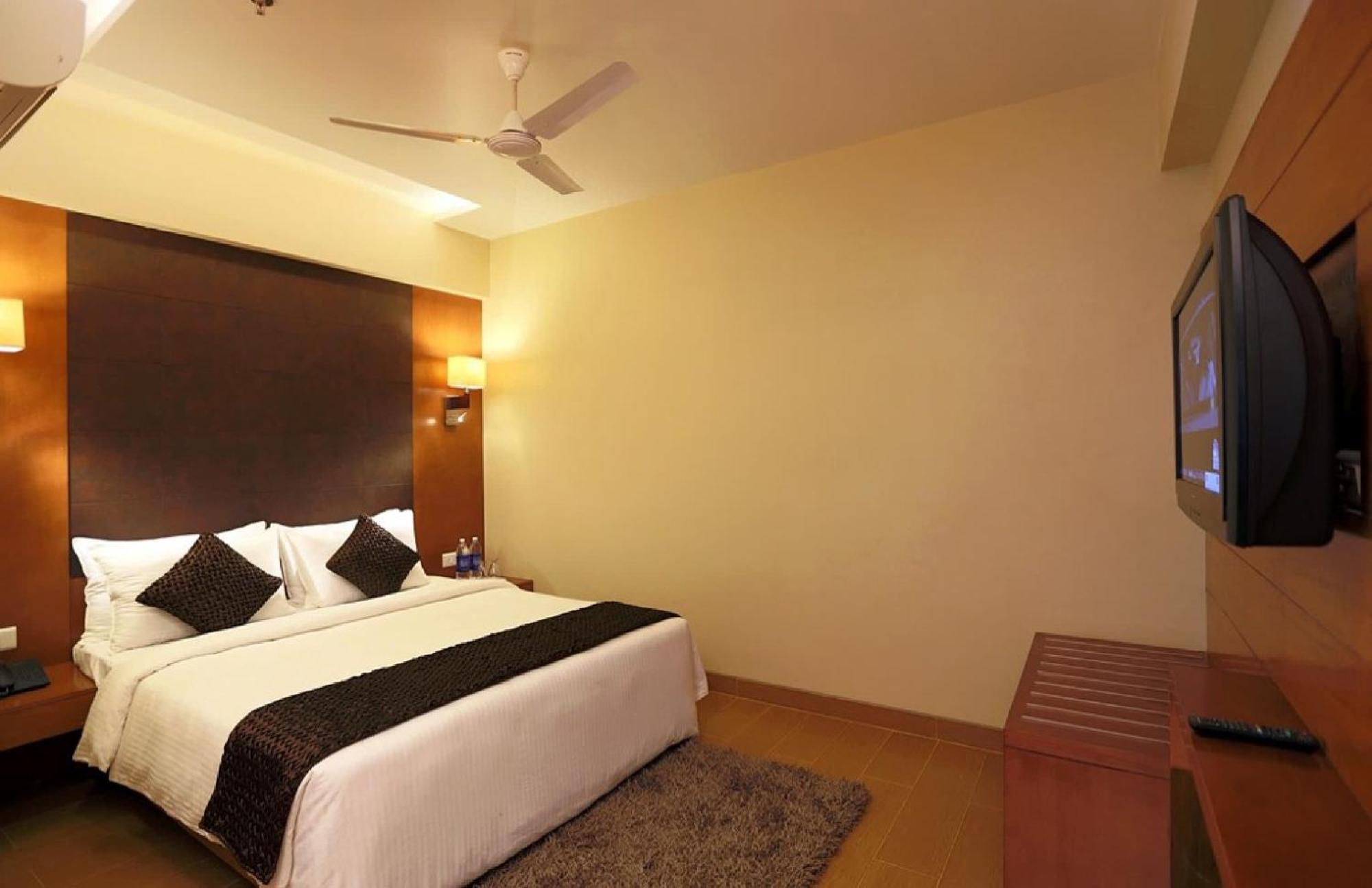 Hotel Silky Palace Near Igi Airportt New Delhi Exterior foto